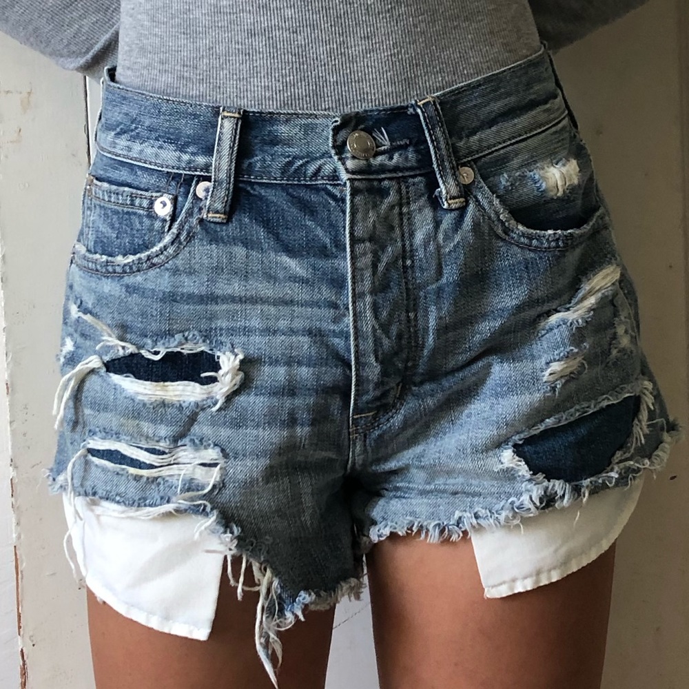 American eagle distressed jean shorts